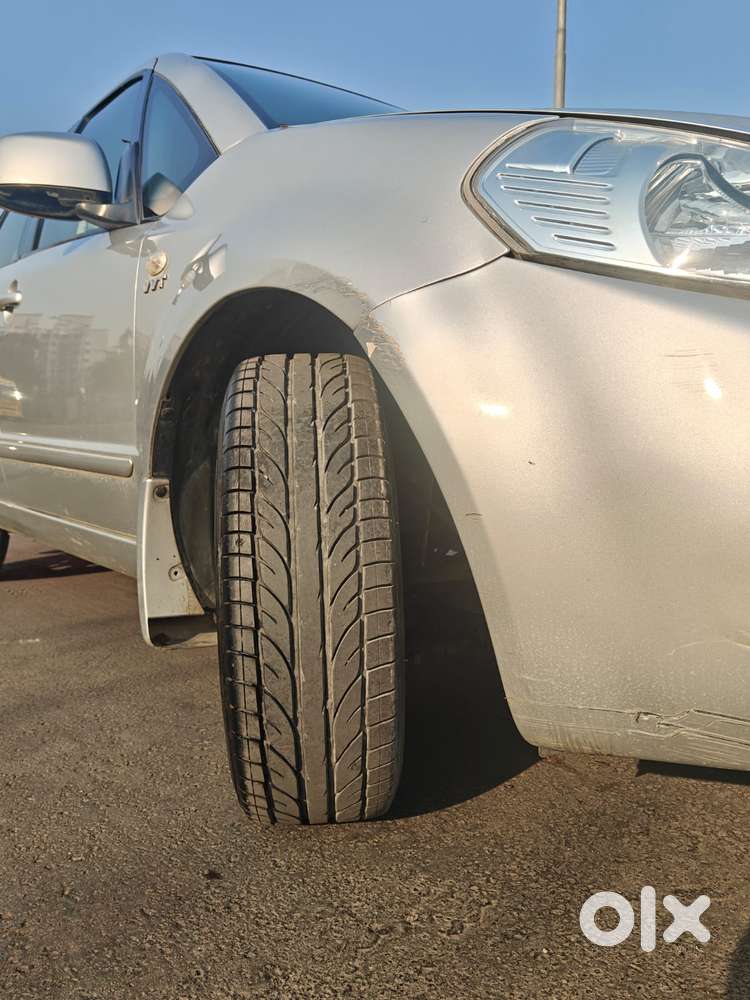 Maruti Suzuki Sx4 Zxi Mt Bsiv, 2012, Petrol