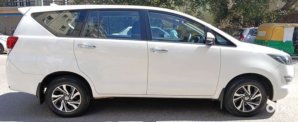 Toyota Innova Crysta 2.4 G Mt, 2016, Diesel