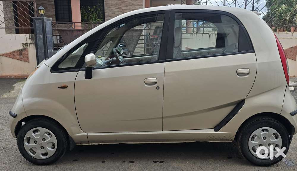 Tata Nano Xe, 2012, Petrol