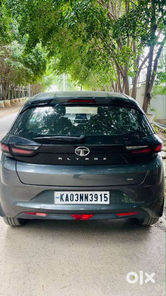 Tata Altroz, 2022, Petrol
