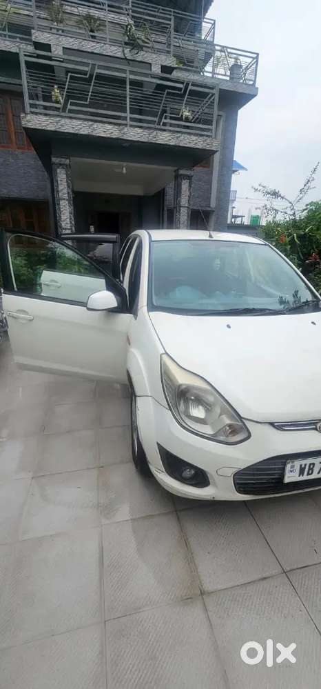 Ford Figo Petrol 2012