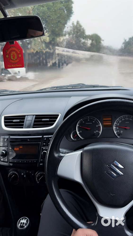 Maruti Suzuki Swift 2015 Diesel 64000 Km Driven
