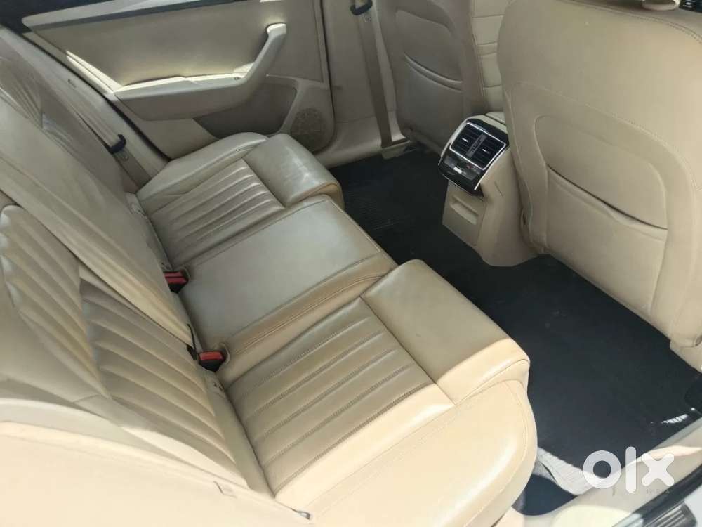 Skoda Superb Style 2.0 Tdi At, 2018, Diesel