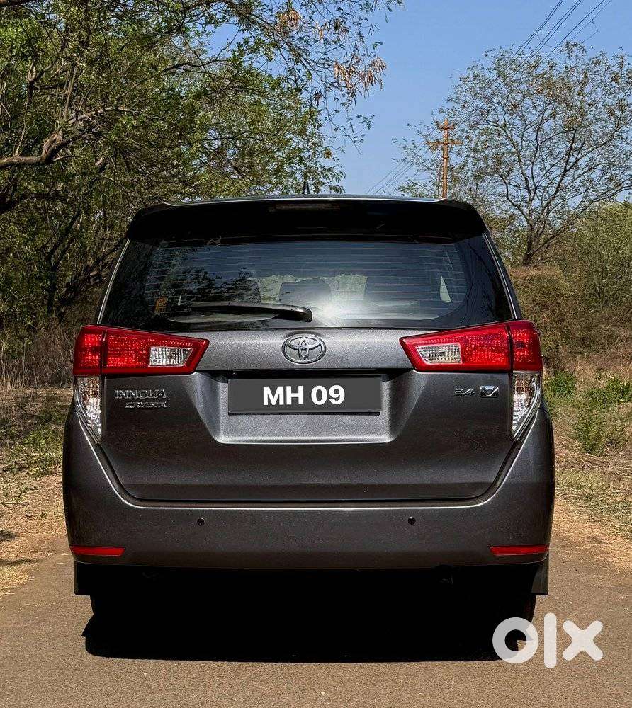 Toyota Innova Crysta 2.4 V 8 Str, 2019, Diesel