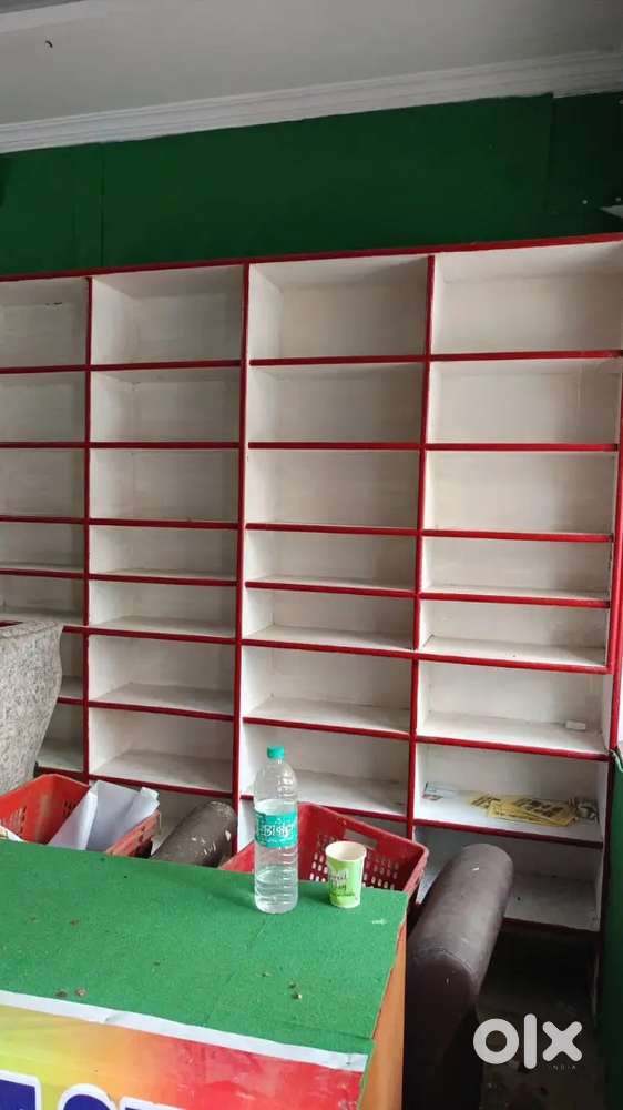 Shop racks & counter