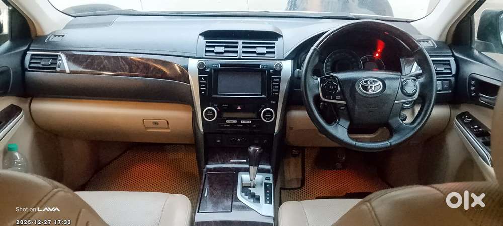 Toyota Camry Hybrid 2.5, 2015, Petrol