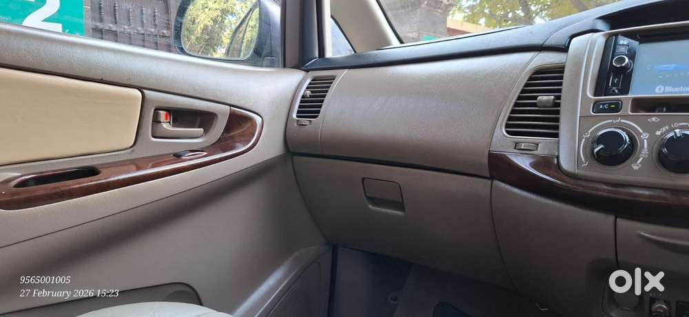 Toyota Innova 2.5 G (diesel) 7 Seater, 2015, Diesel