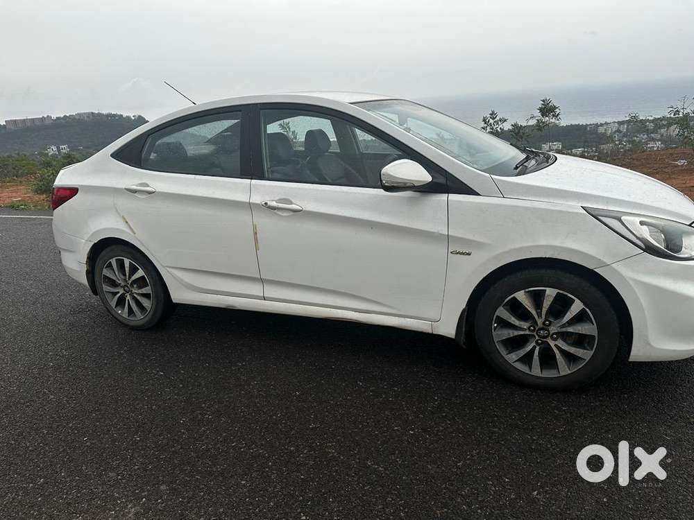 Hyundai Fludic Verna Diesel Manual 2014