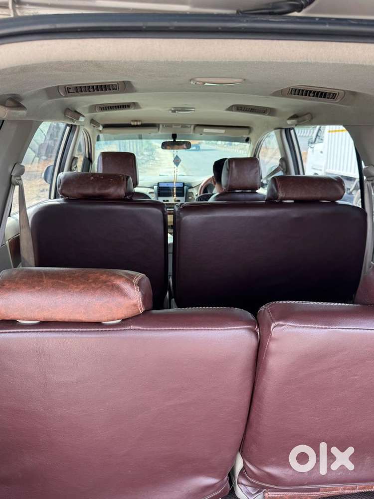 Toyota Innova Diesel 2012
