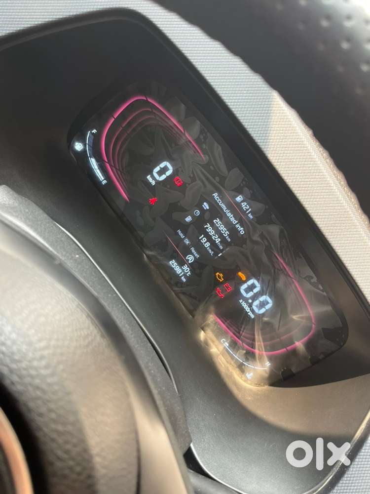 Kia Carens 2025 Diesel Well Maintained