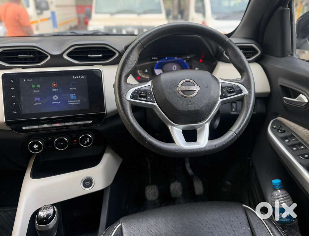 Nissan Magnite 1.0 Xv, 2023, Petrol