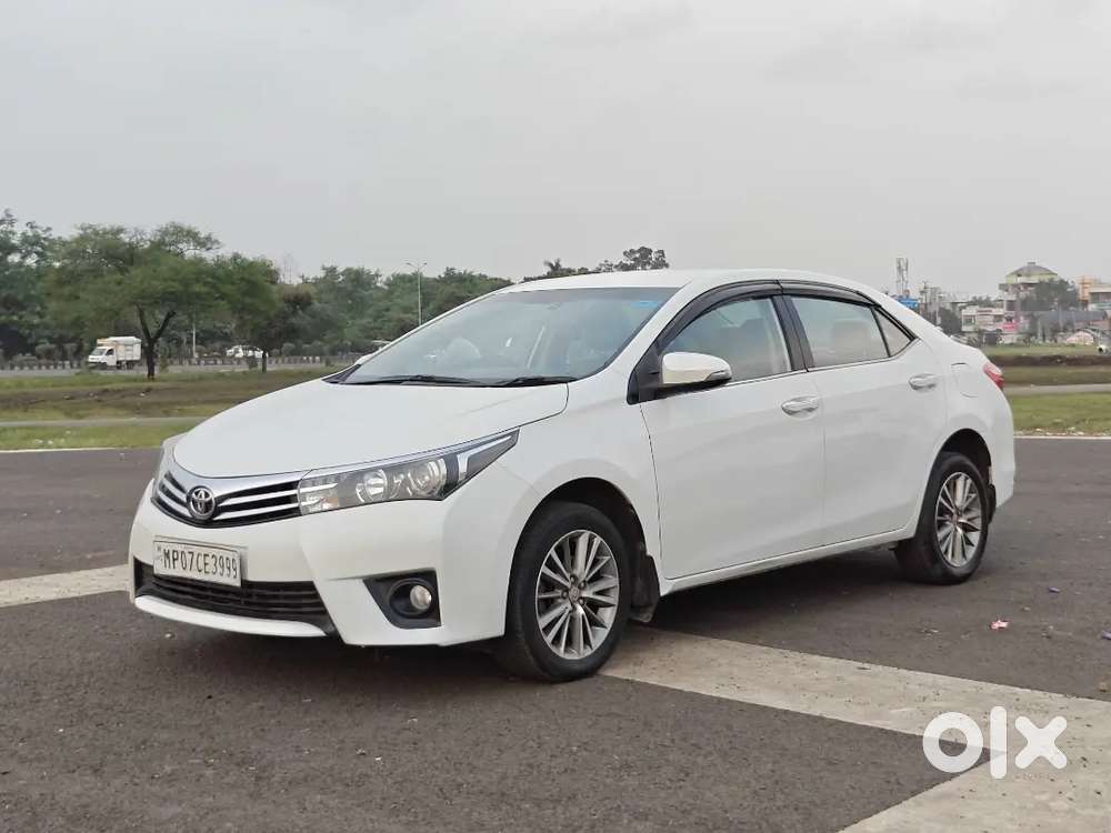 2016 Toyota Corolla Altis पेट्रोल ऑटोमैटिक