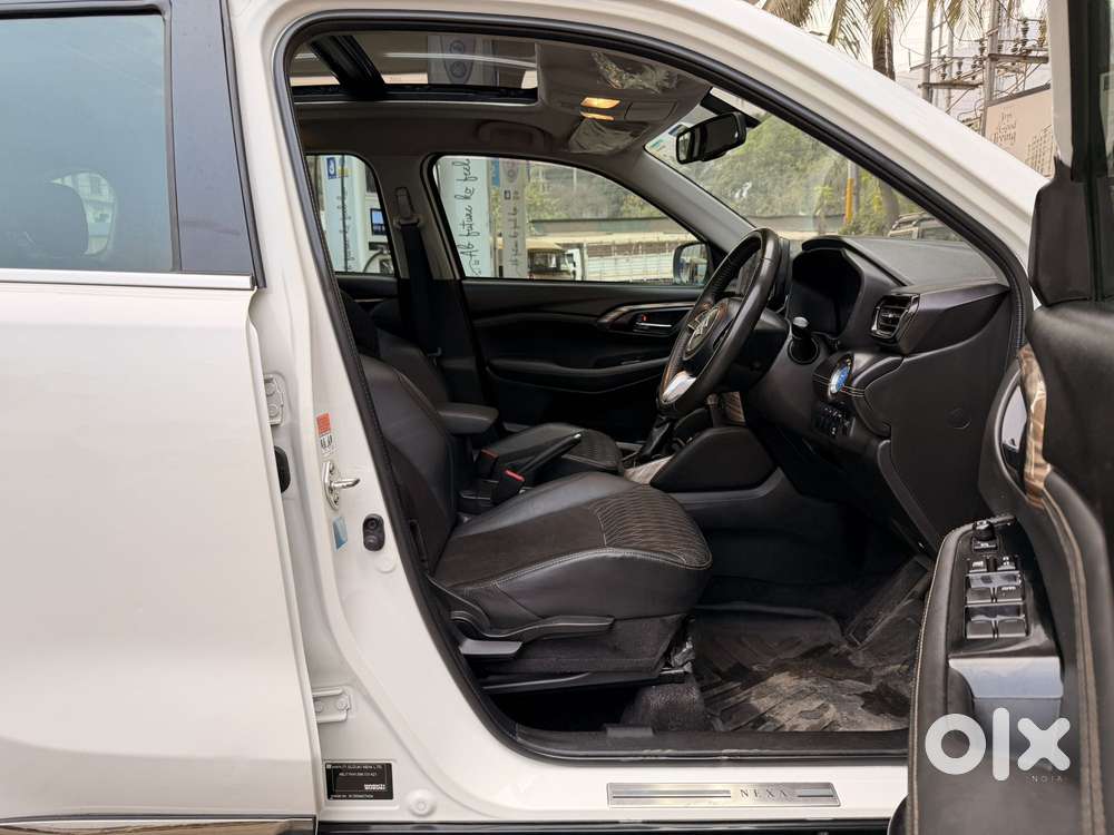Maruti Suzuki Grand Vitara 1.5 Alpha Plus Intelligent Hybrid Ecvt, 2..