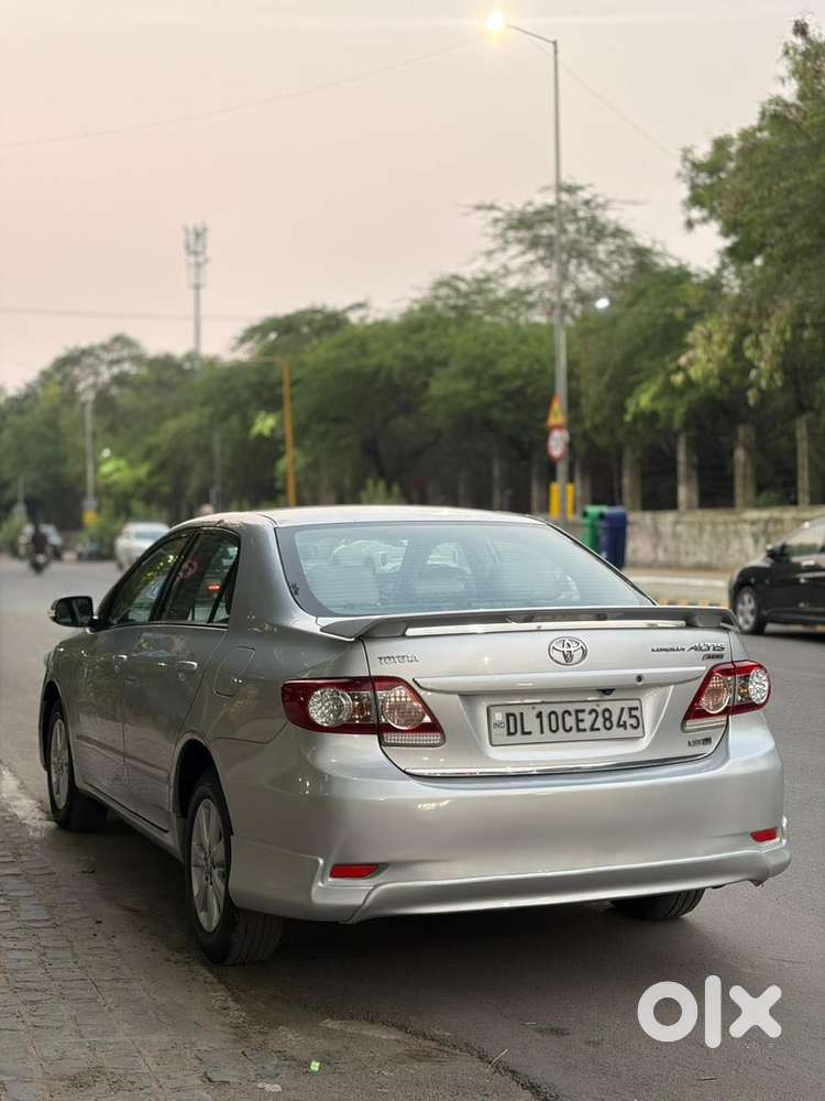 Toyota Corolla Altis 1.8 J, 2012, Petrol