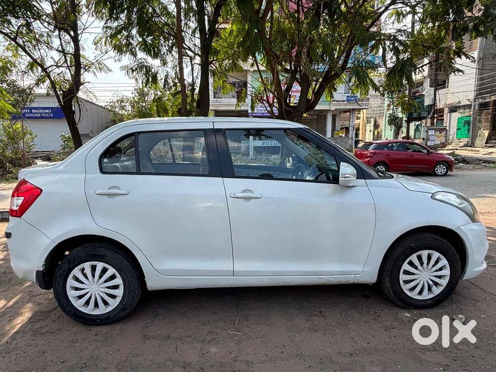 Maruti Suzuki Swift Dzire 1.3 Vxi, 2015, Petrol