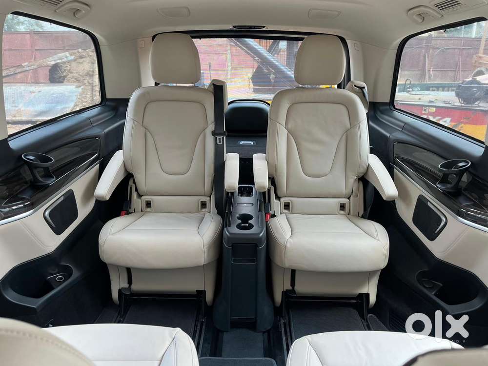 Mercedes-benz V-class 2.1 220 Expression Diesel At, 2020, Diesel