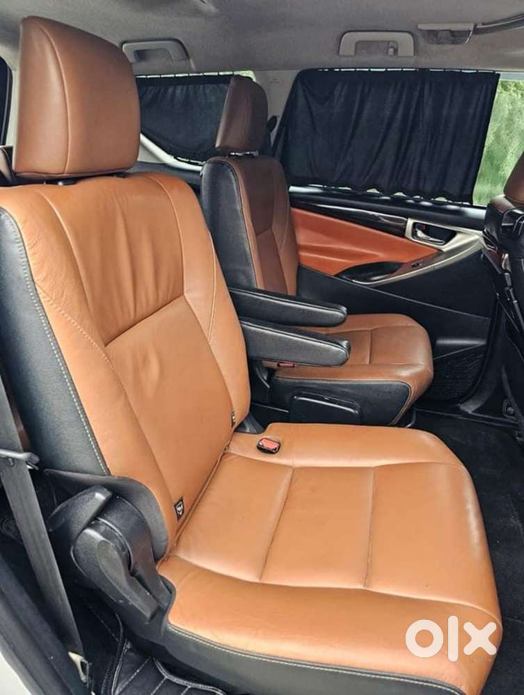 Toyota Innova Crysta Diesel 2016
