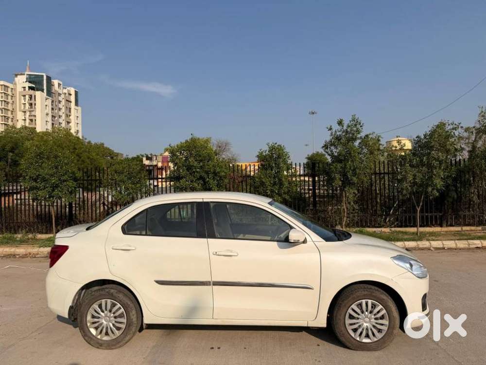 Maruti Suzuki Dzire 1.2 Vxi Amt, 2018, Petrol