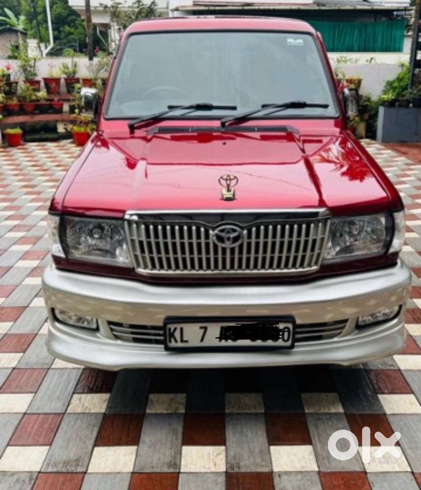 Showroom Condition-toyota Qualis Diesel 2004