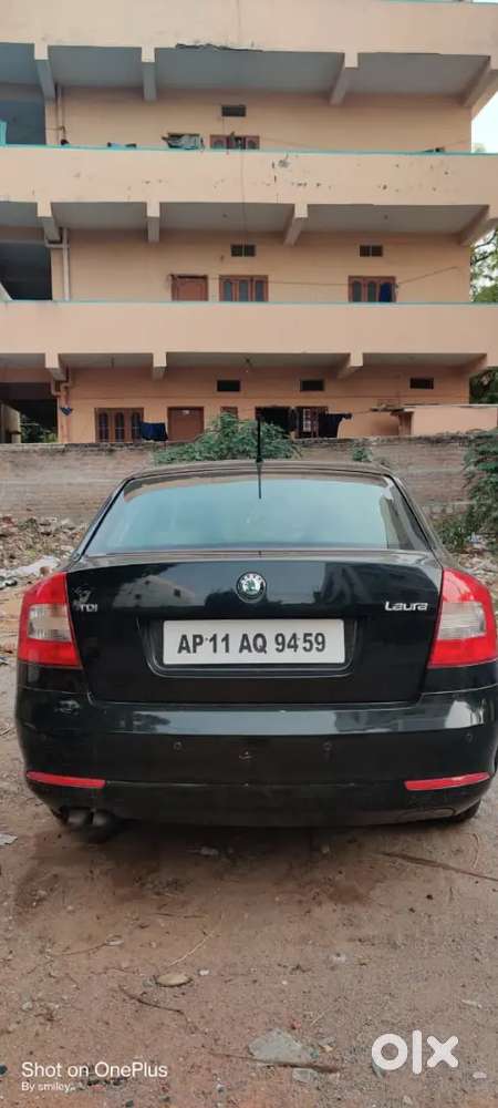 Skoda Laura Elegance 2012 Diesel Manual Laura
