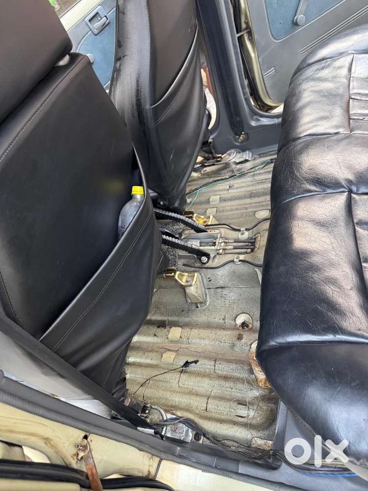 Maruti Suzuki 800 2005 Petrol Well Maintained