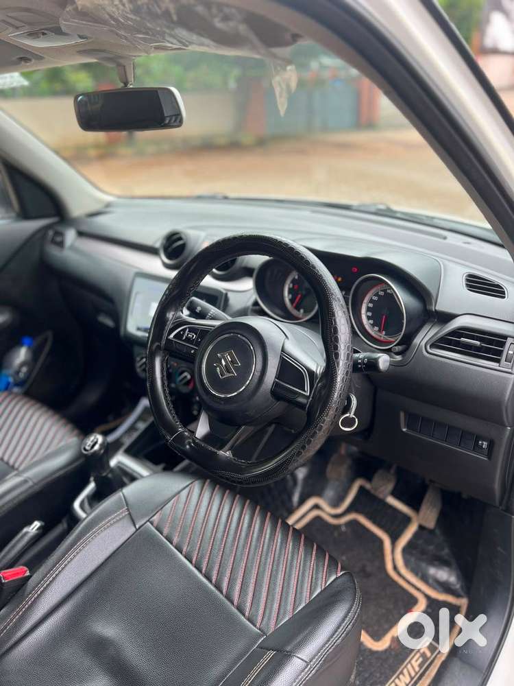 Maruti Suzuki Swift Vxi Optional, 2022, Petrol