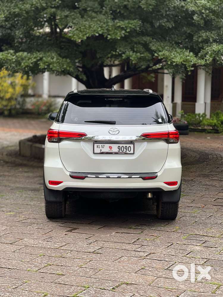 Toyota Fortuner 4x2 At 2.8 Diesel, 2017, Diesel