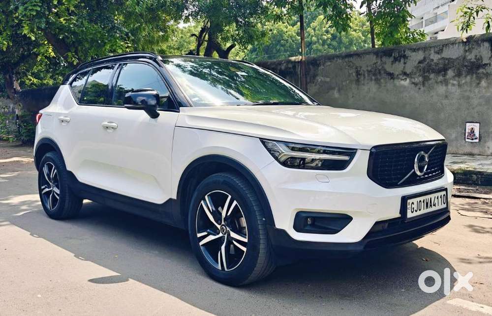Volvo Xc40 D4 Momentum, 2021, Petrol