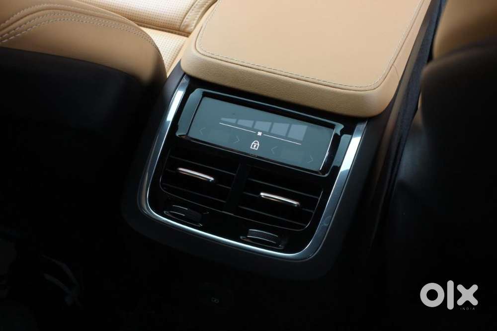 Volvo S90 2.0 B5 Inscription, 2023, Petrol