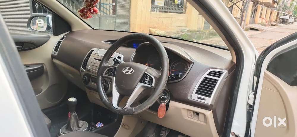 Hyundai I20 Sportz Petrol
