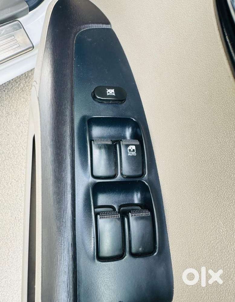 Hyundai I10 Sportz, 2017, Petrol