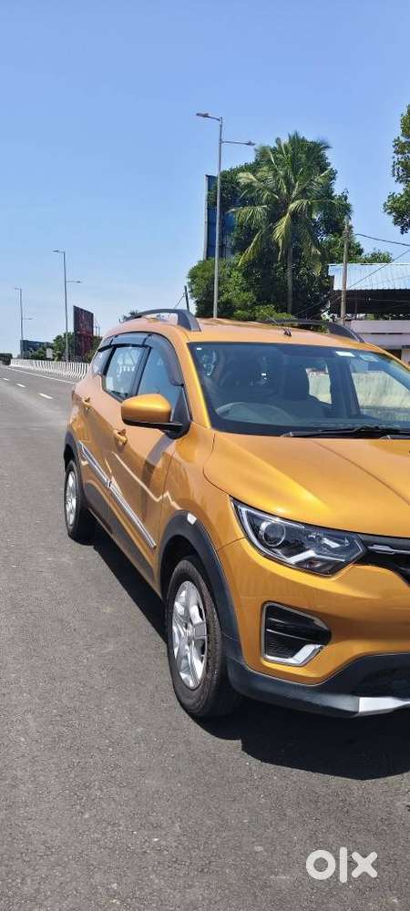 Renault Triber Rxz, 2019, Petrol