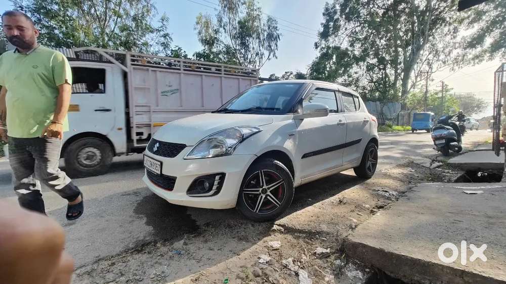 Maruti Suzuki Swift 2016