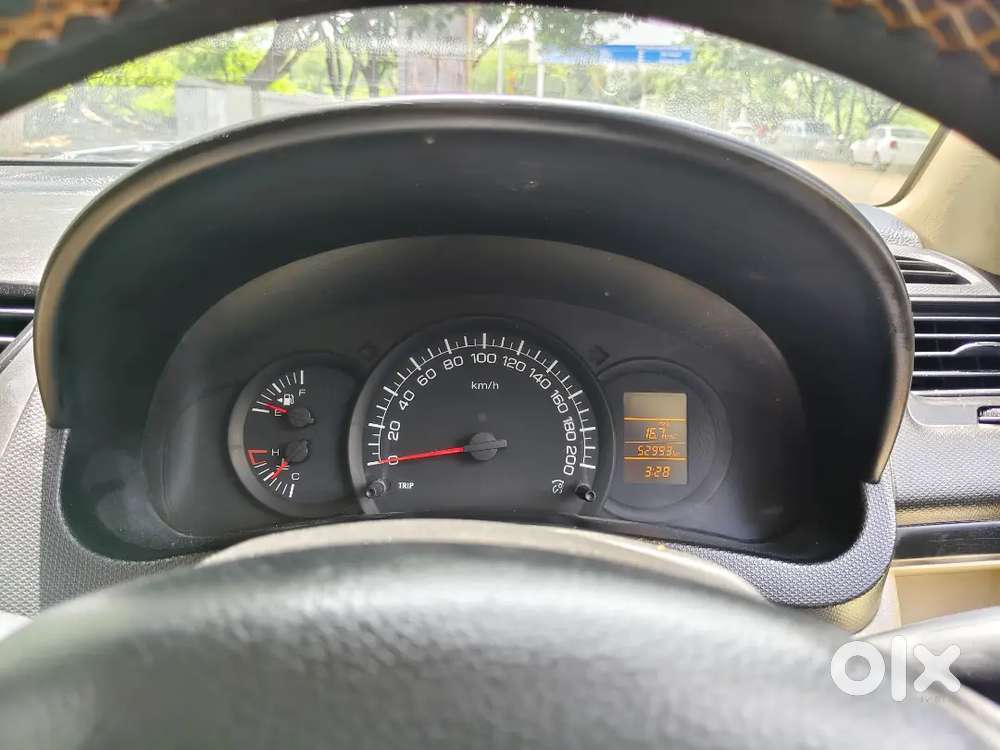 Maruti Suzuki Swift Dzire 2014 Petrol Manual