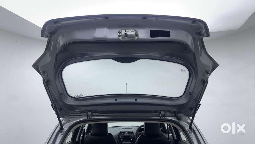 Tata Tiago Xza, 2019, Petrol