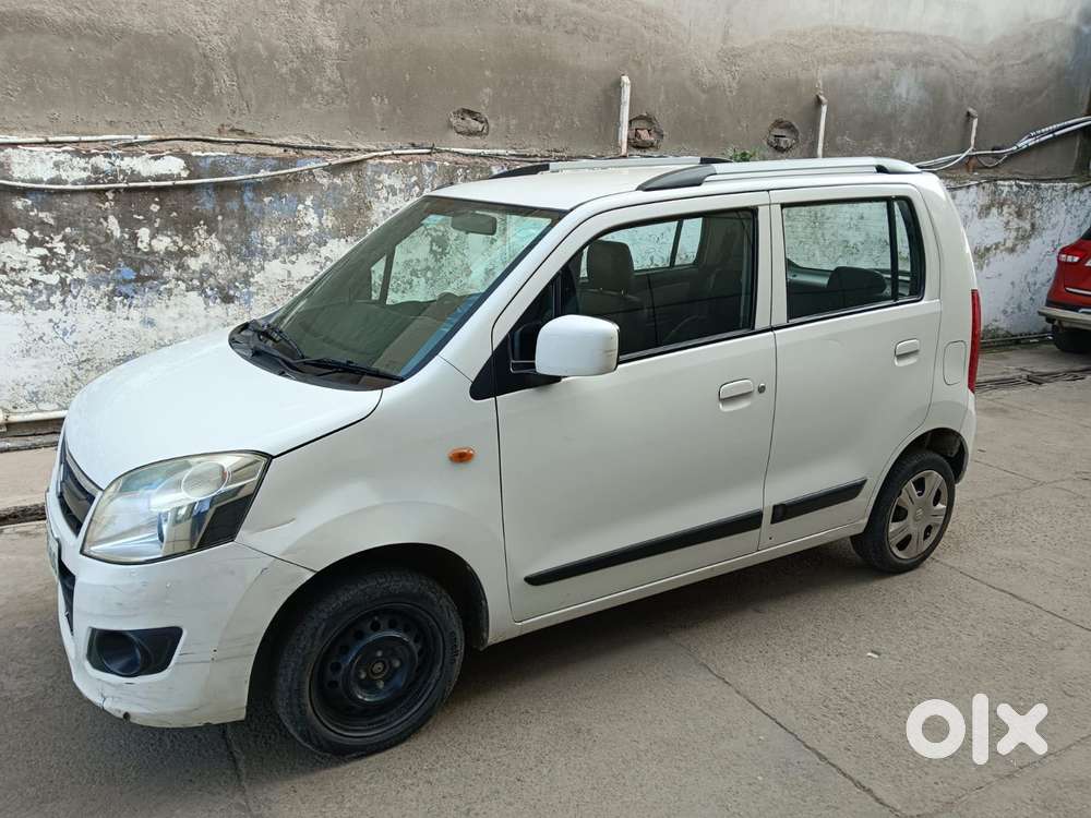 Maruti Suzuki Wagon R 1.0 Vxi Amt, 2015, Petrol