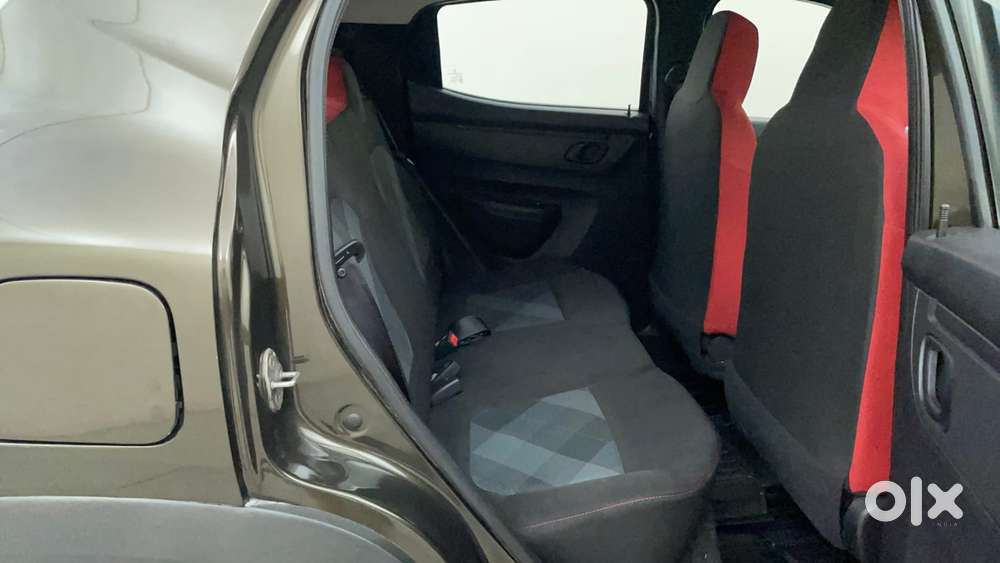 Renault Kwid 2019-ongoing 1.0 Rxt Amt (o), 2021, Petrol