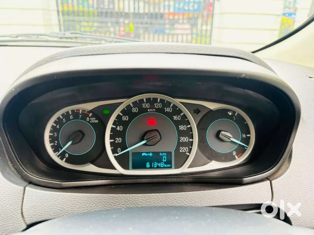 Ford Figo 1.2p Trend Mt, 2016, Petrol