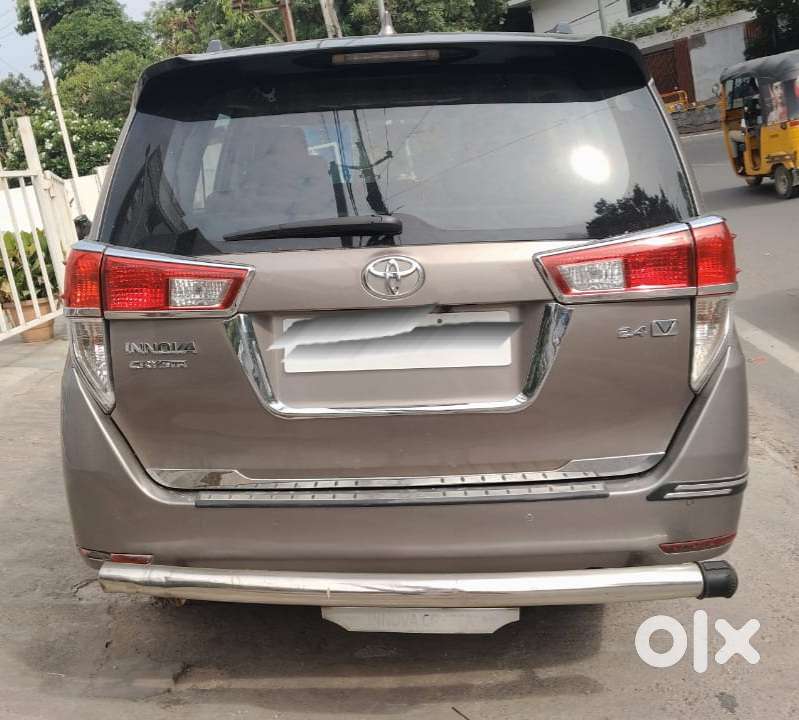 Toyota Innova Crysta