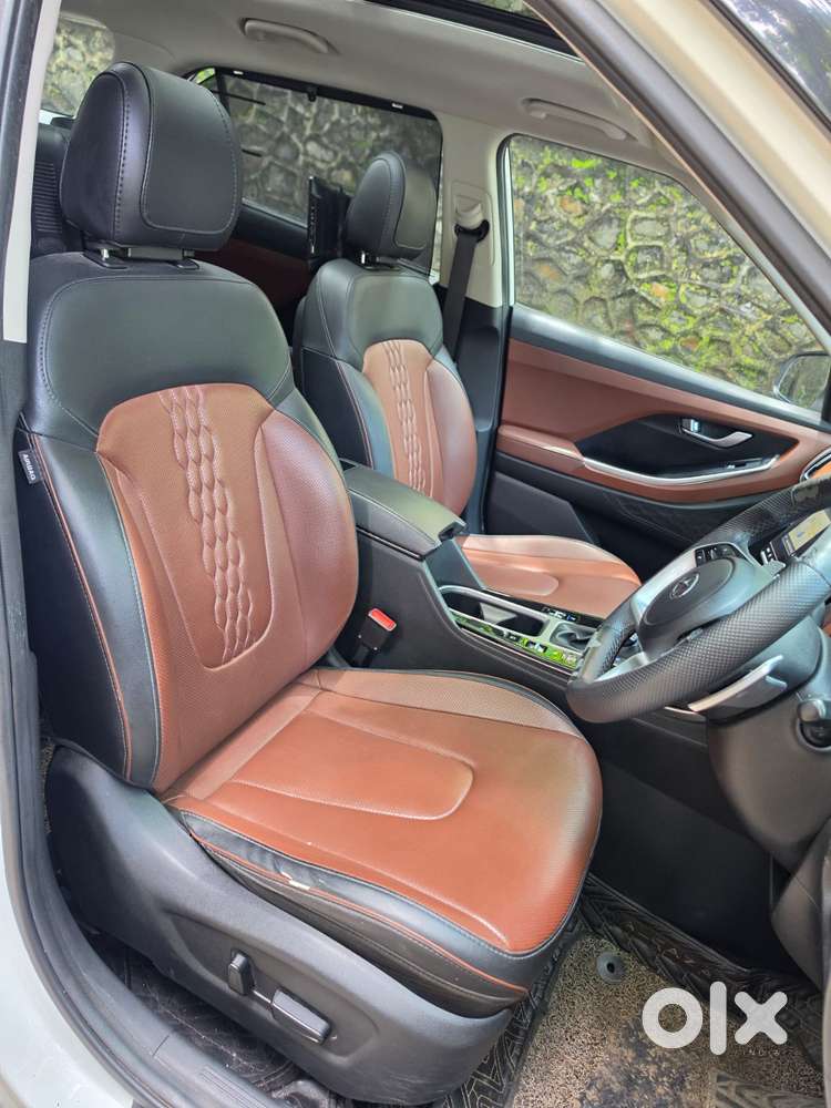 Hyundai Alcazar 1.5 Tdct Signature (o) 7s Petrol, 2023, Petrol