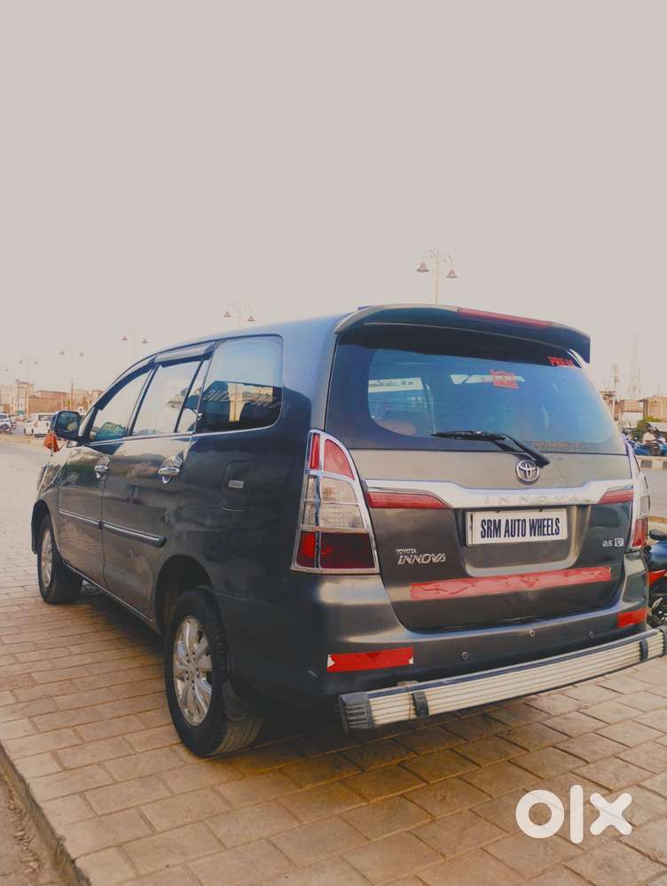 Toyota Innova 2.5 V 7 Str, 2010, Diesel