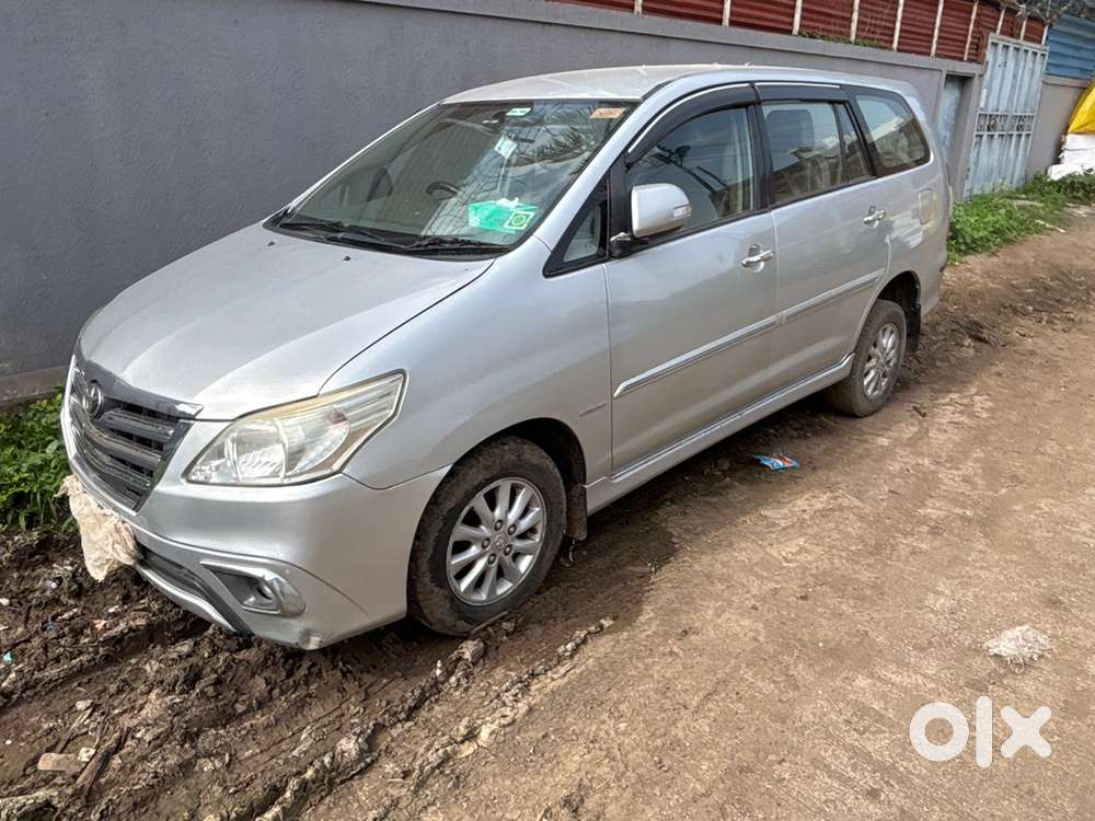 Toyota Innova Diesel 2012