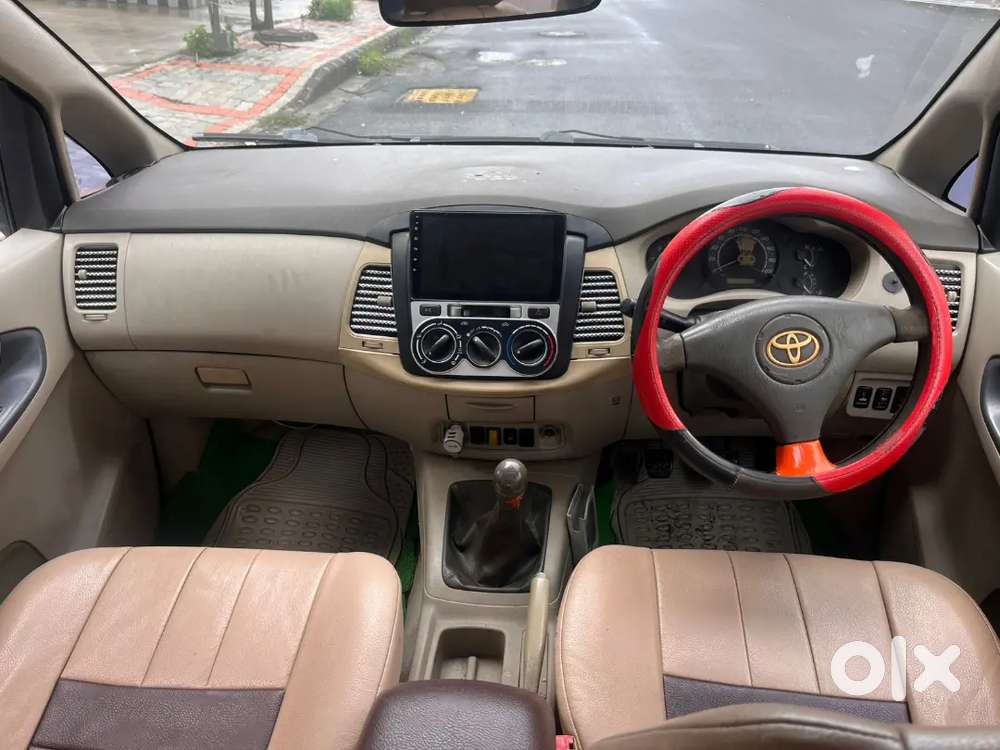 Toyota Innova 2010 Diesel Well Maintained
