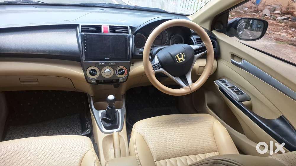 Honda City V Mt, 2011, Petrol