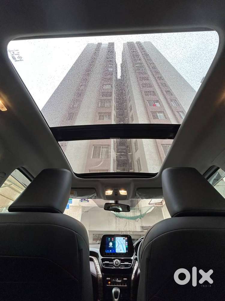 Maruti Suzuki Grand Vitara Alpha Allgrip (awd) – Nov 2025