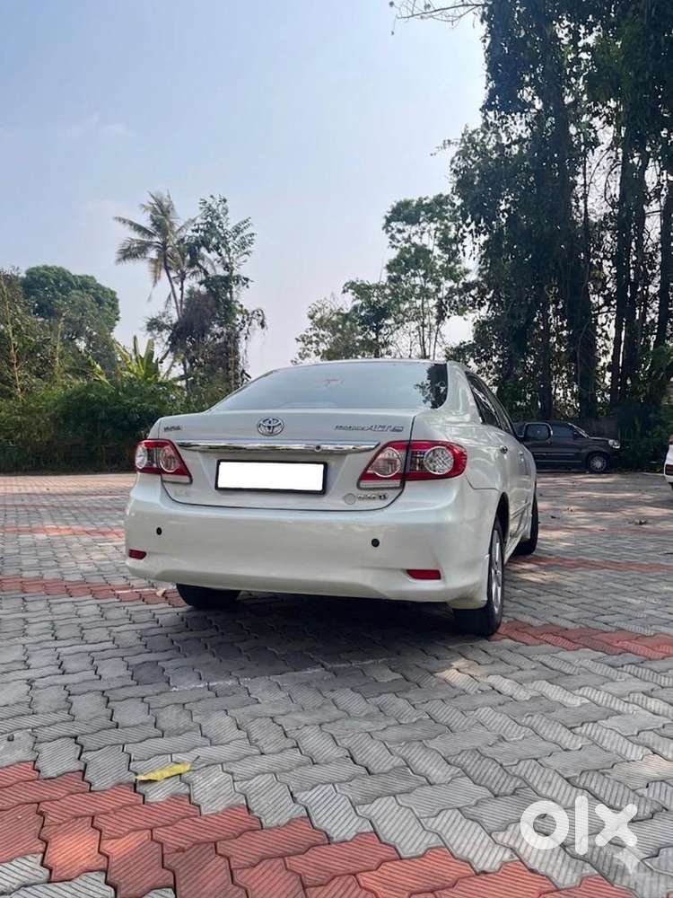 Toyota Corolla Altis 2011 Diesel Well Maintained