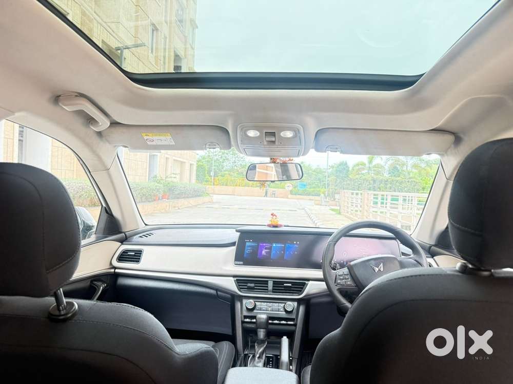 Mahindra Xuv700 2022 Petrol