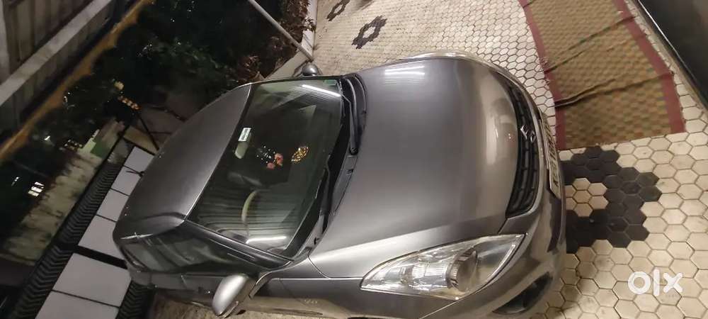 Maruti Suzuki Dzire Vxi 2013