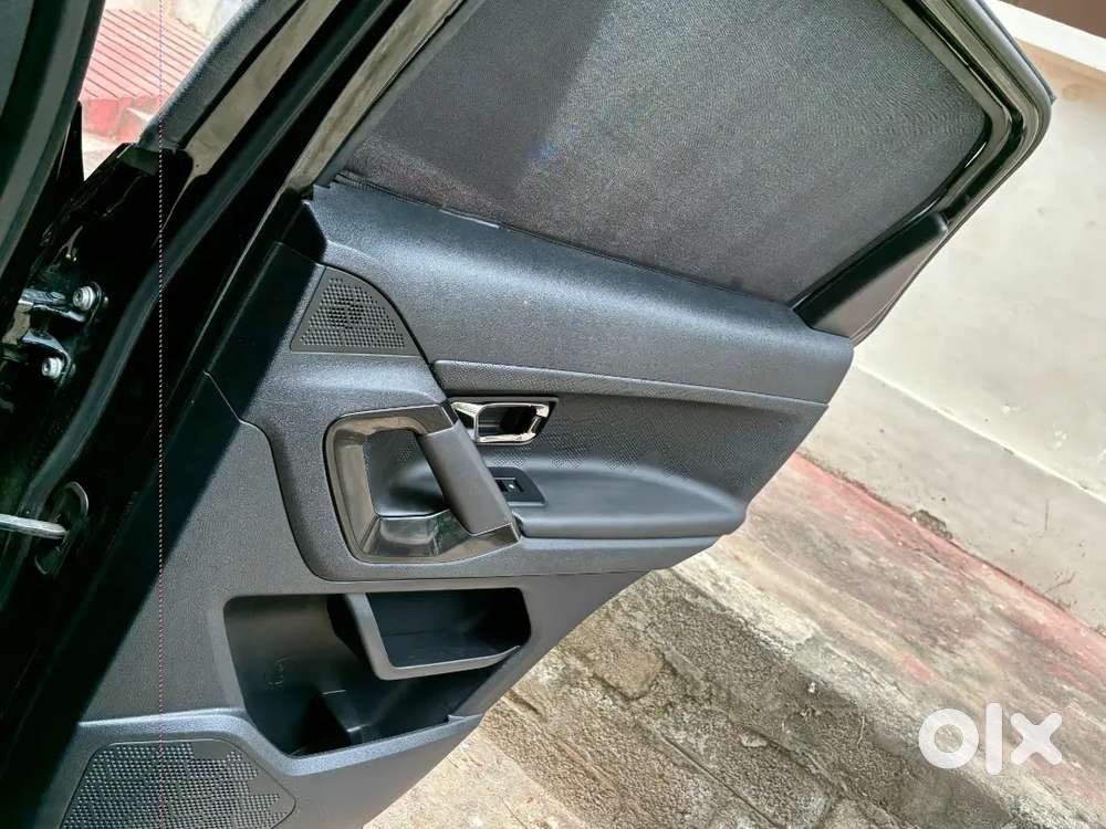 Tata Safari Adventure X 2023