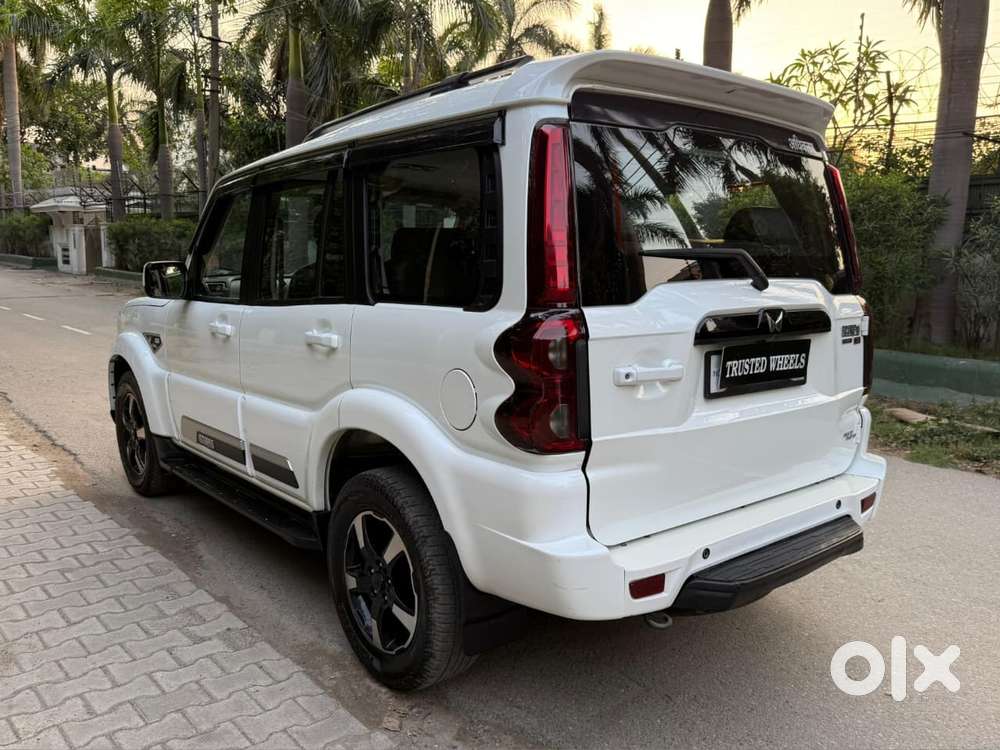 Mahindra Scorpio Classic 2.2 S 11 Mt 7 Cc, 2023, Diesel
